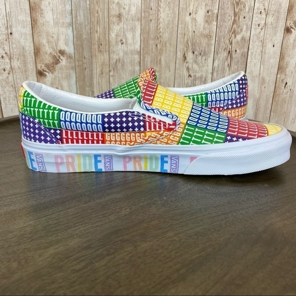 Vans‎ Pride Classic Slip On LGBTQ Sneaker Size 7.5 Women - Picture 9 of 13
